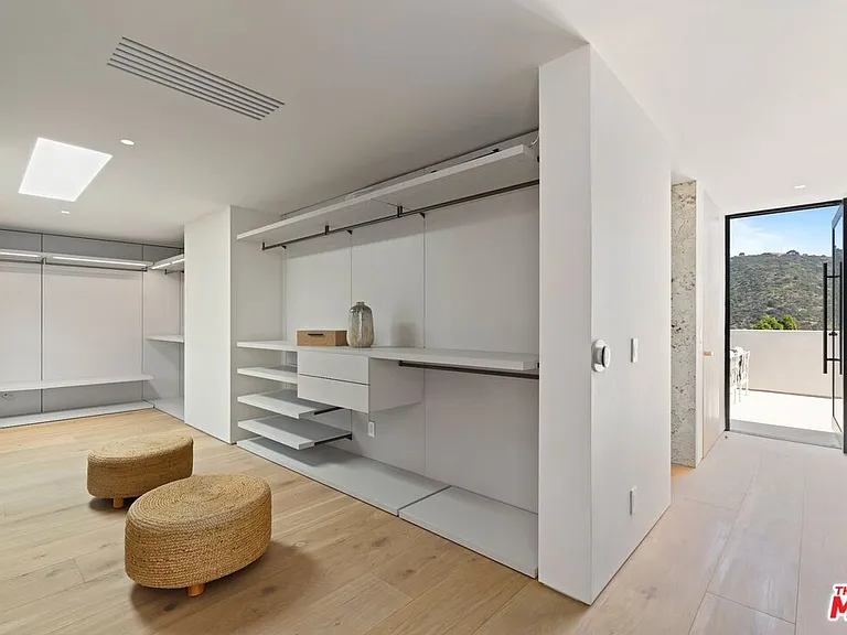 2501 Banyan Dr — Photo 44