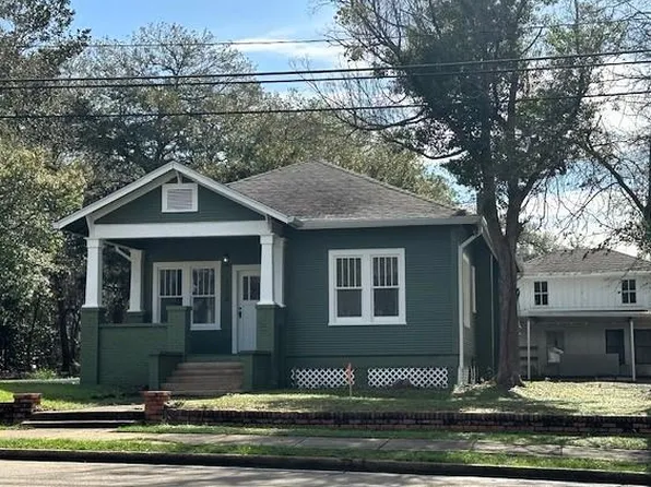 1304 Donahue Ferry Rd, Pineville, LA 71360