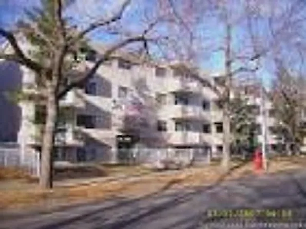 8618 106th Ave NW, Edmonton, AB T5H 0M7