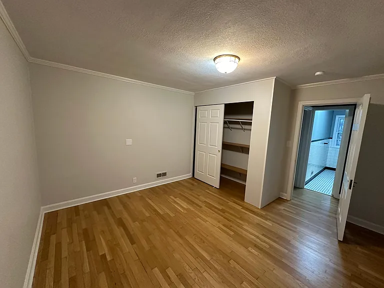 6200 Parkview Ave #4 — Photo 19