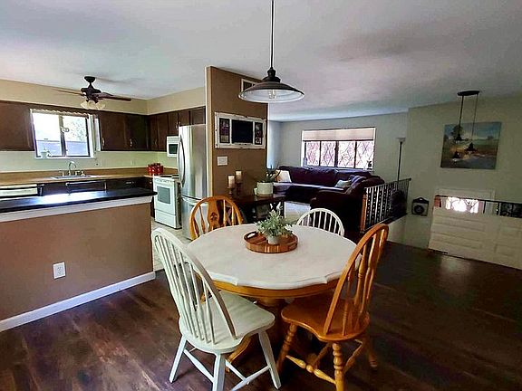 Dining room, kitchen
