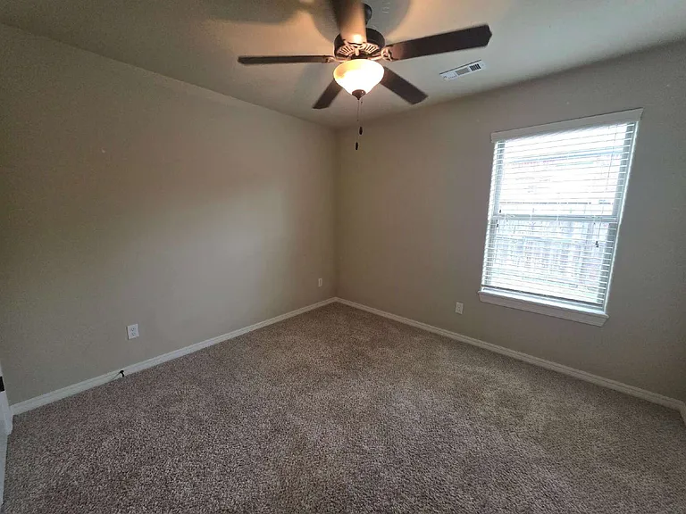 3072 N Autumn Rose Ave — Photo 10