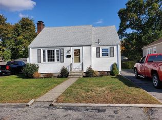 129 Daggett Ave, Pawtucket, RI 02861