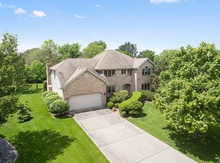 412 Jane Ave, Lemont, IL 60439