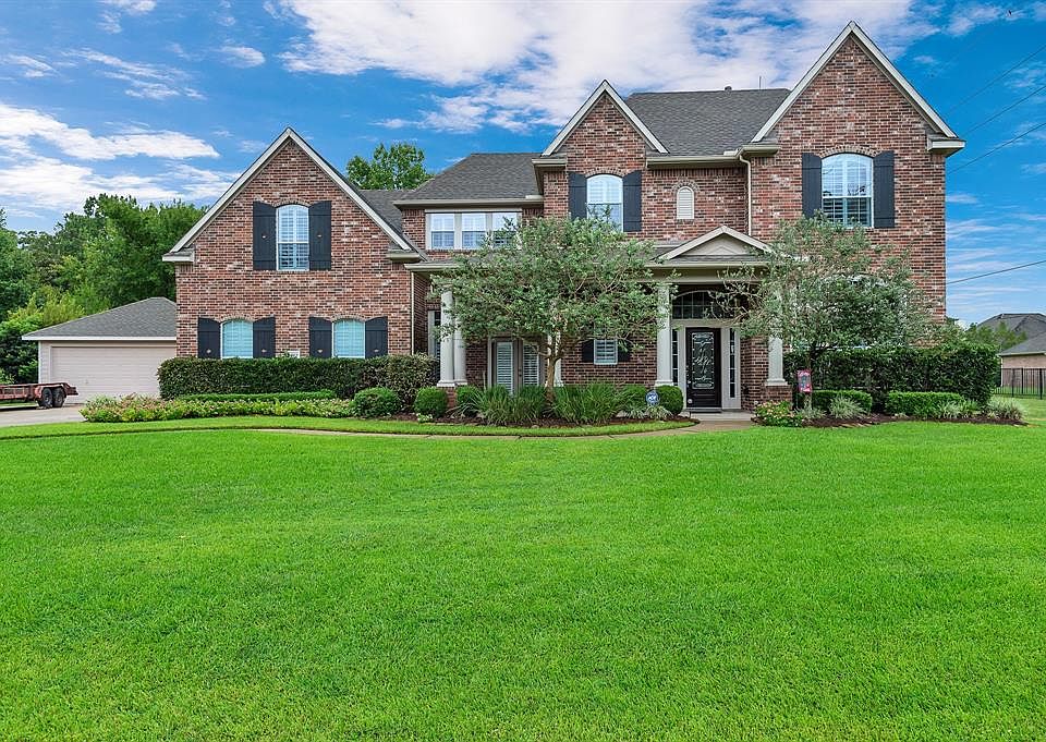 1st image of 32519 Oxbow Ln