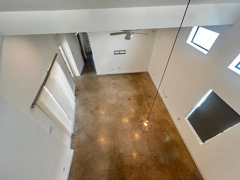 5900 Toscana Ave — Photo 21