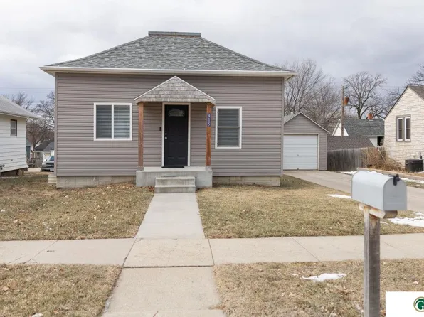 415 N East Ave, York, NE 68467
