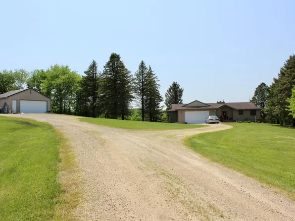 9540 54th Ave SE, Blooming Prairie, MN 55917