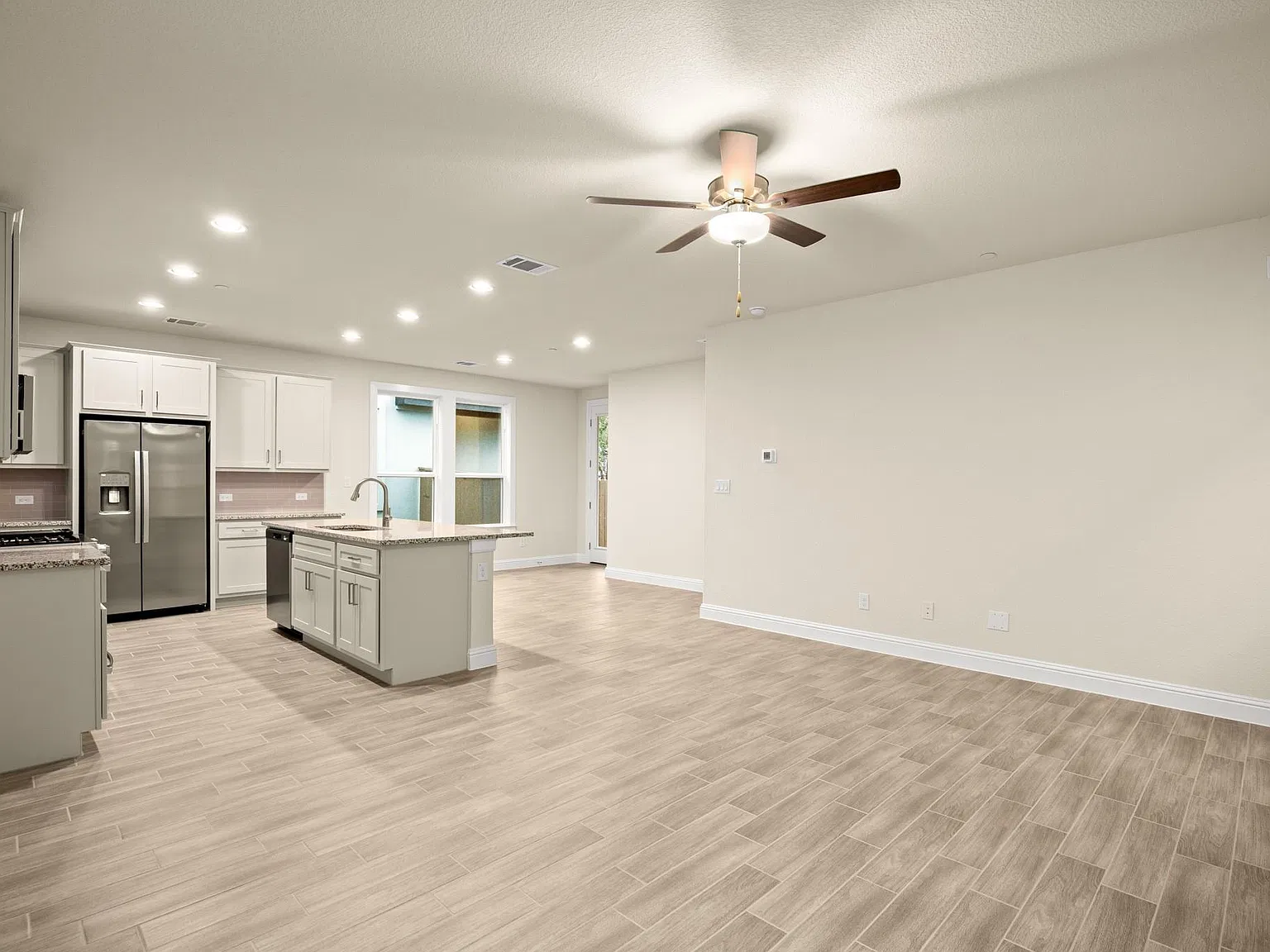 2605 Sam Bass Rd — Photo 3