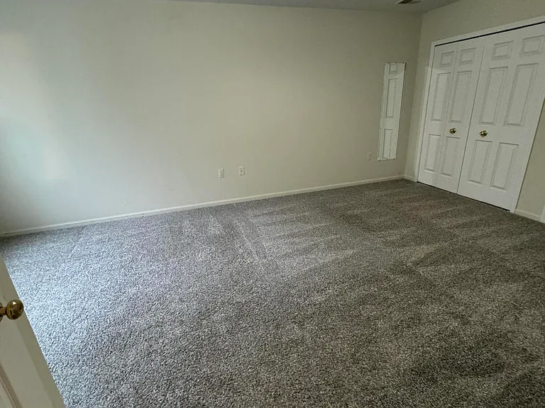 2688 S Knightsbridge Cir — Photo 17