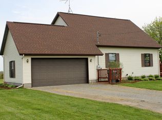 2636 Swanson Rd, Ravenna, MI 49451