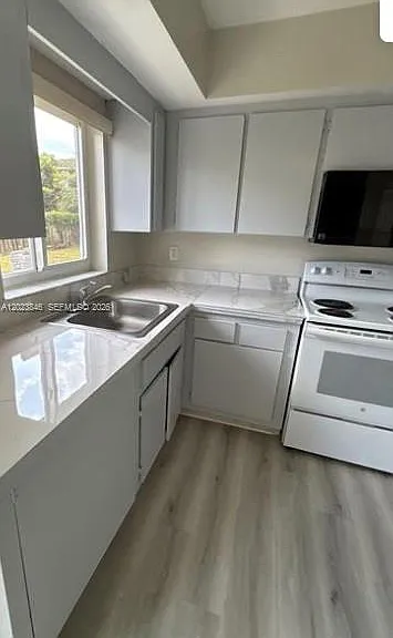 2240 NW 59th Way #1-3 — Photo 3