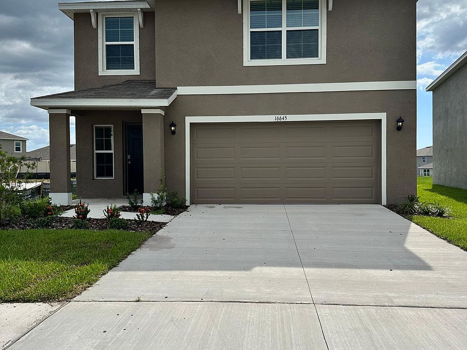 1st image of 16645 Mosaic Oar Dr
