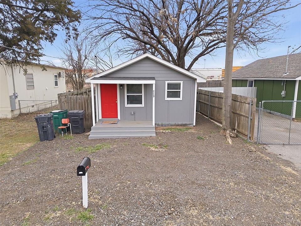 1st image of 713 SE 10th St