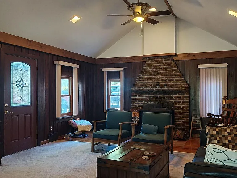 11 Sylvan Ave — Photo 11