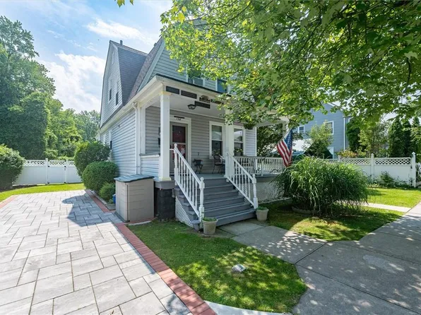 136 Clunie Avenue, Yonkers, NY 10703