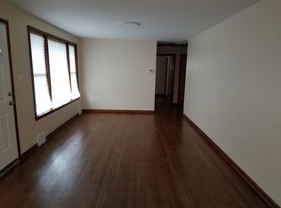 9705 S University Ave, Chicago, IL 60628