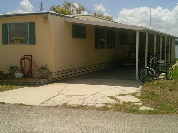 96 Lake Smart Dr, Winter Haven, FL 33881