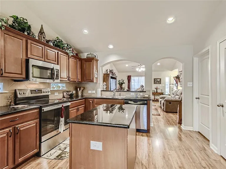 1807 Colorado Bend Dr — Photo 9