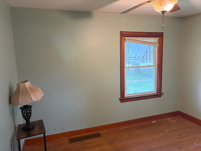 905 N Everett St — Photo 9
