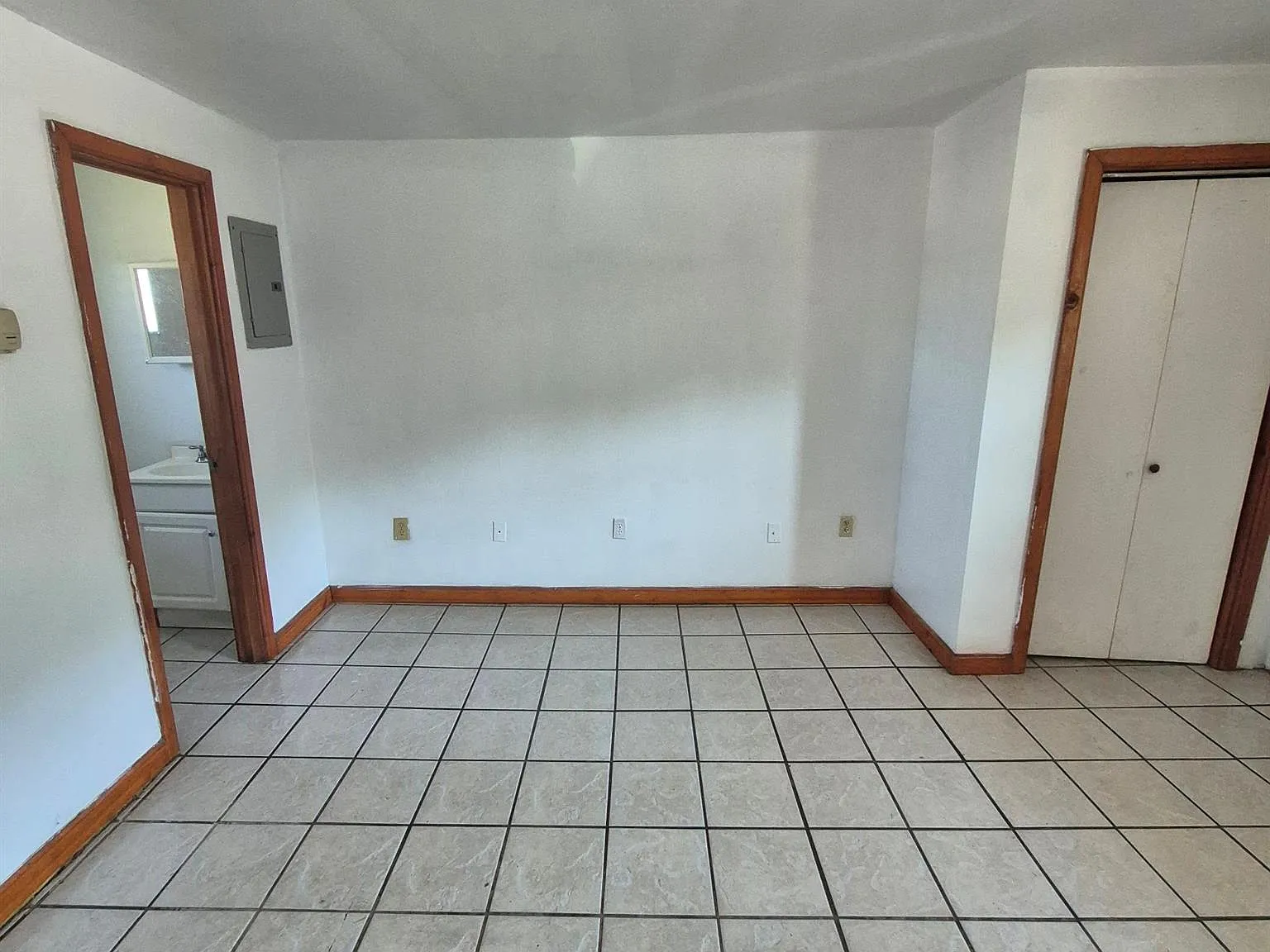 Studio, 1.0 bath, 250 sqft, $1,200 — Photo 3