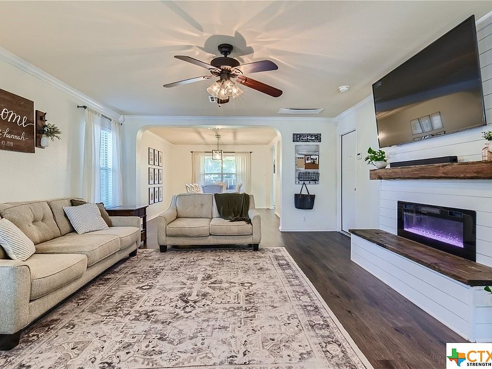 1st image of 386 Tanager Dr