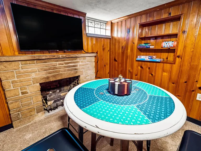 Building's Lounge
