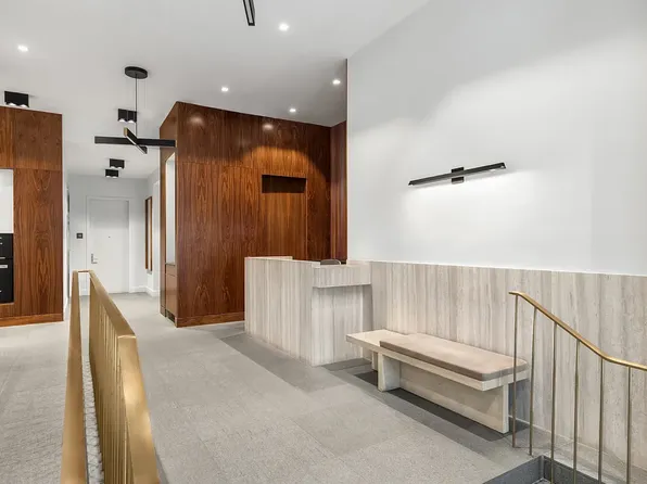 435 West 19th Street 2C image 10 of 11