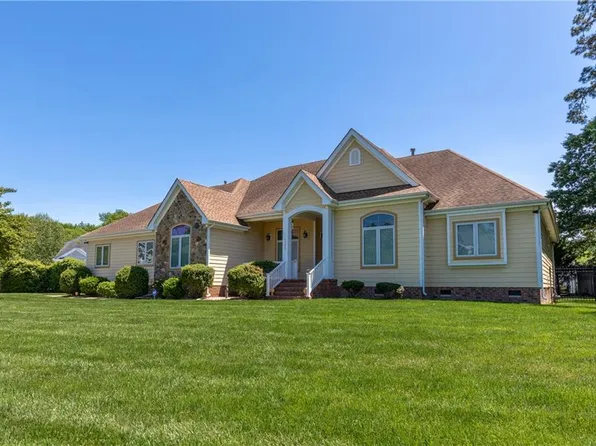 1717 Mount Airy Ct, Virginia Beach, VA 23456