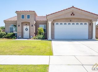 1122 Via Santorini Ct, Wasco, CA 93280