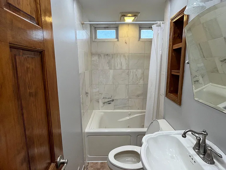 4 Grace Ct #1 — Photo 12