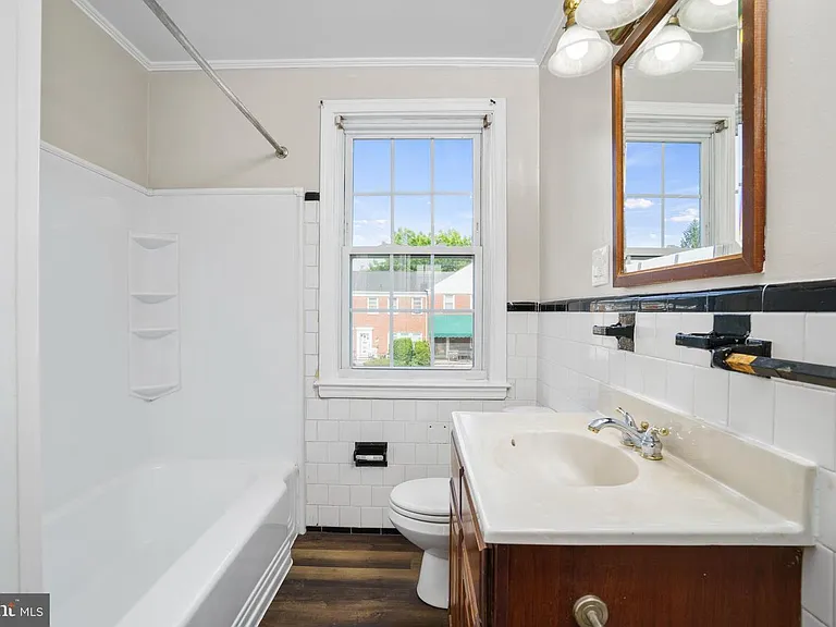 1738 Glen Ridge Rd — Photo 12