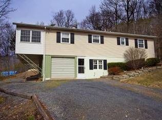 254 Tuscarora View Dr, Millerstown, PA 17062