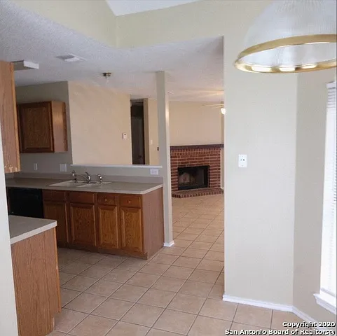 9818 Autumn Valley — Photo 3
