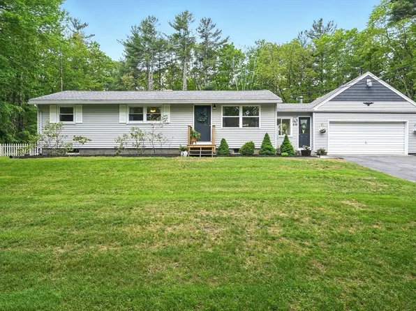 210 Daniel Shays Hwy, Pelham, MA 01002