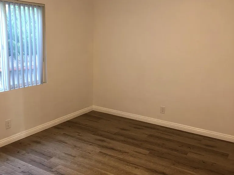 3730 1st Ave #7 — Photo 6