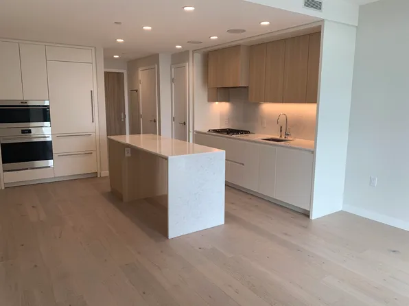 7418 Paulson St, Vancouver, BC