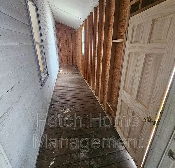 1854 Walnut St — Photo 10
