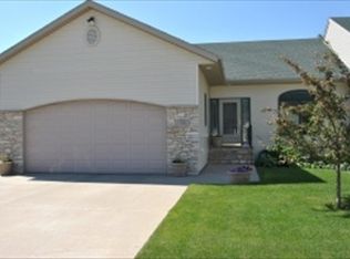 1582 Sundance Dr S, Fargo, ND 58104