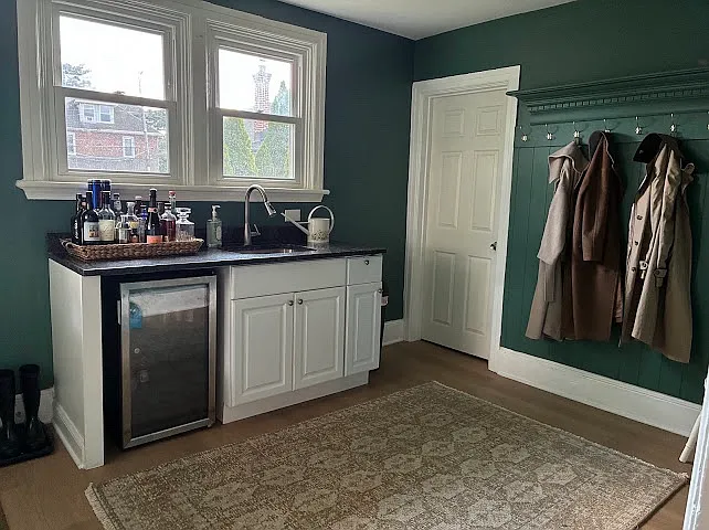 210 Paxson Ave — Photo 6