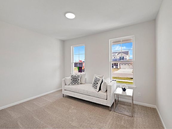 3rd image of 11816 Park St