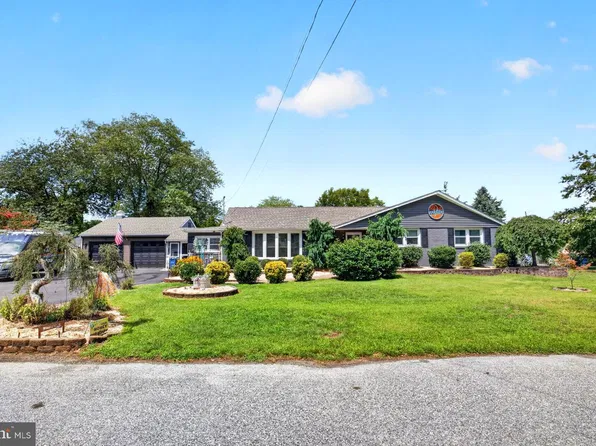 74 Mimosa Dr, Rio Grande, NJ 08242