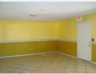 4th image of 6601 W Hammer Ln