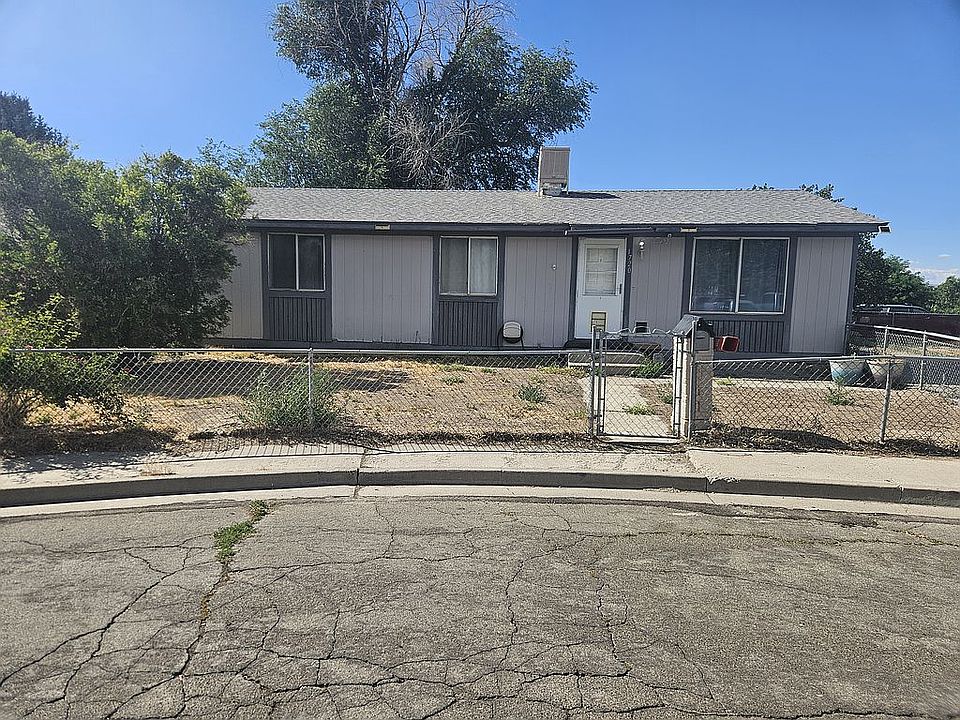 1st image of 1720 Skyway Dr