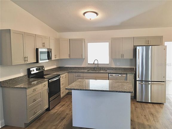 3rd image of 624 Pine Forest Dr