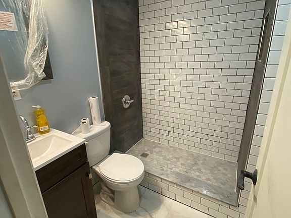 5th image of 355 Linden St #4B