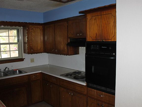 3rd image of 308 NW 63rd St