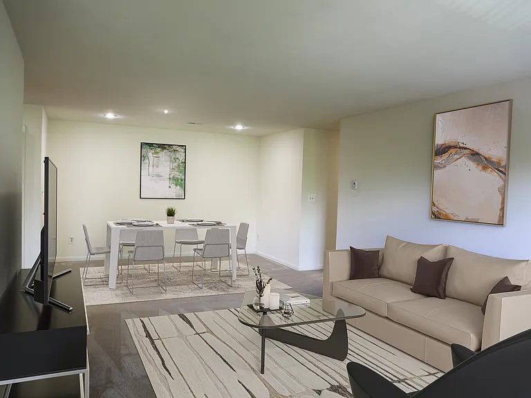 Cascades Overlook Apts. — Photo 10