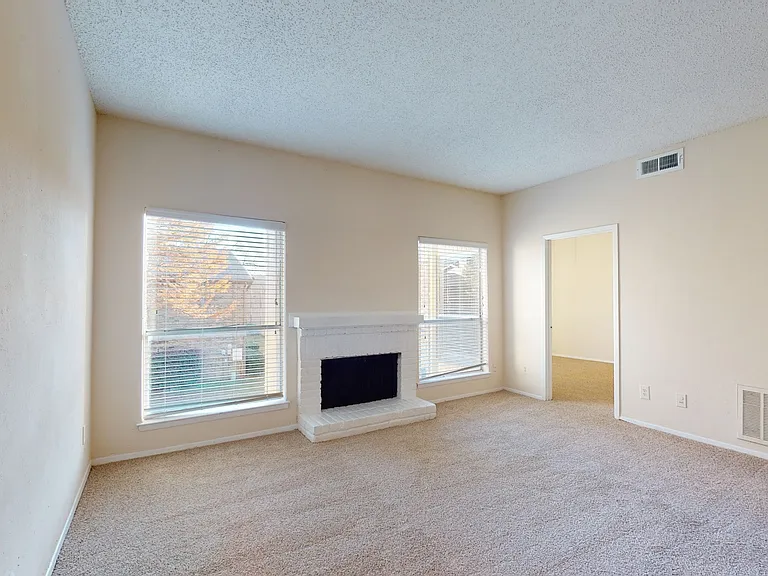 Addison Apartments at the Park — Photo 307