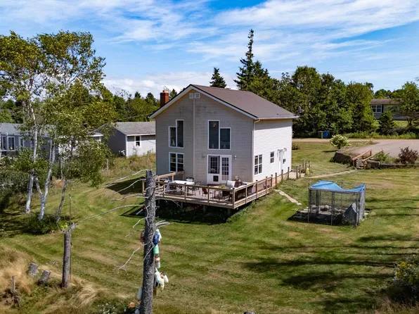 39 Riverbank Dr, Bedford Parish, PE C1B 3E7